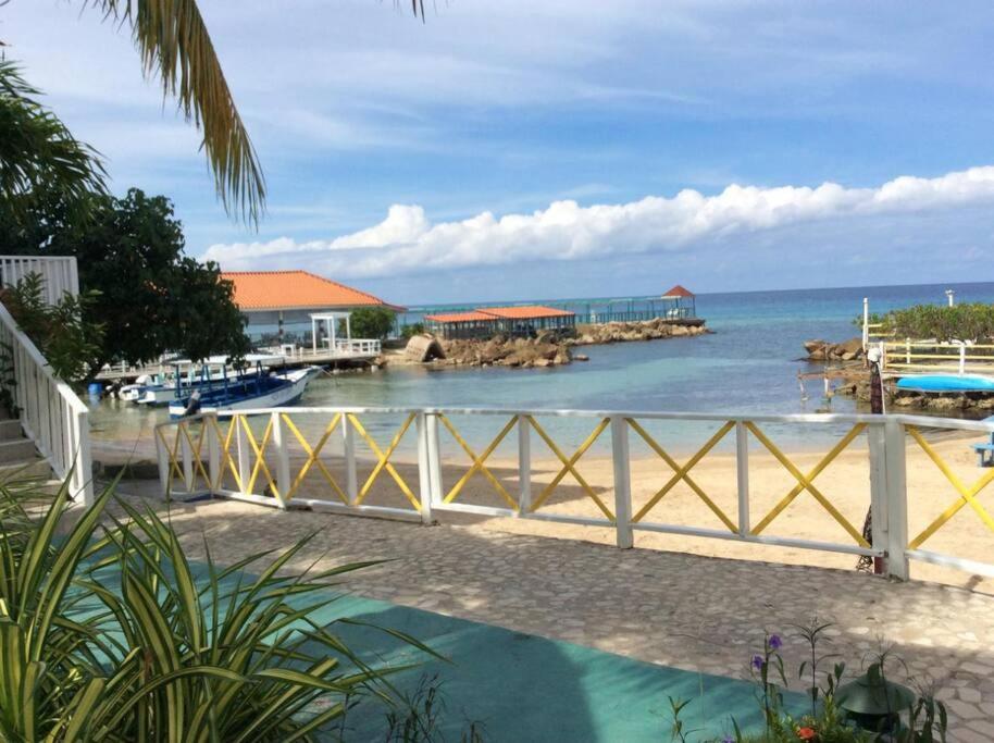 Lush Tropical Apartment Located In A 4-Star Resort Runaway Bay Exterior foto